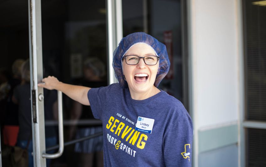 FMSC staff welcoming volunteers in Richardson, Texas. 